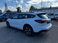 Gebraucht Ford Focus Active 125 PS (91 kW) 2023 Frostweiß Kombi