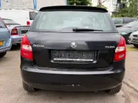 Gebraucht Skoda Fabia Active 60 PS (44 kW) 2015 Schwarz Limousine