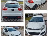 Gebraucht Kia Rio Attract 86 PS (63 kW) 2013 Weiß Limousine
