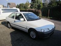 Gebraucht Ford Escort 60 PS (44 kW) 1992 Weiß Limousine