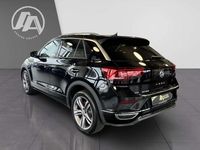 Gebraucht VW T-Roc R-line 150 PS (110 kW) 2020 Deep black perleffekt SUV