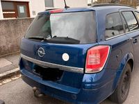 Gebraucht Opel Astra 110 PS (80 kW) 2010 Blau Kombi