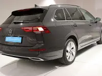 Gebraucht VW Golf VIII Style 190 PS (139 kW) 2024 Grau Kombi