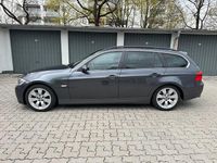 Gebraucht BMW 325 197 PS (144 kW) 2007 Grau Kombi