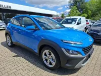 Gebraucht Hyundai Kona Edition 30 120 PS (88 kW) 2022 Surfy blue metallic SUV