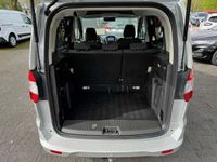 gebraucht Ford Tourneo Courier 1.0 EcoBoost Titanium *AHK DAB RFK PDC SHZ