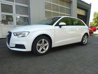 Gebraucht Audi A3 Sportback g-tron Basis 131 PS (96 kW) 2020 Weiß Kleinwagen