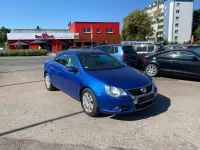 Gebraucht VW Eos 122 PS (89 kW) 2010 Rising blue metallic Cabrio