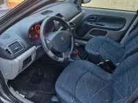 Używany Renault Clio II Authentique 75 KM (55 kW) 2004 Szary Sedan/Limuzyna