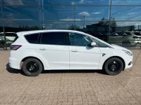 Używany Ford S-MAX Titanium 179 KM (131 kW) 2018 Biały Minivan