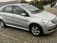 Gebraucht Mercedes B170 116 PS (85 kW) 2005 Silber Van / Kleinbus