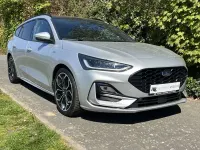 Gebraucht Ford Focus ST-Line X 116 PS (85 kW) 2025 Silber Limousine