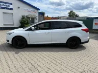 Gebraucht Ford Focus Trend 125 PS (91 kW) 2017 Weiß Limousine