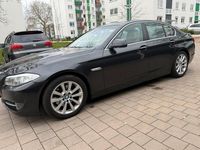 Gebraucht BMW 520 184 PS (135 kW) 2011 Grau Limousine