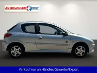 Gebraucht Peugeot 206 75 PS (55 kW) 2008 Silber Kleinwagen
