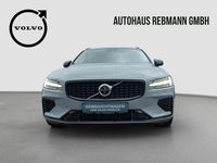 Gebraucht Volvo V60 Plus 257 PS (189 kW) 2025 Grau Kombi