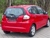 Gebraucht Honda Jazz Trend 90 PS (66 kW) 2010 Rot Kleinwagen