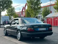 Second-hand Mercedes E300 180 CP (132 kW) 1992 Negru Coupe