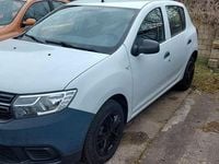 Gebraucht Dacia Sandero 73 PS (53 kW) 2018 Weiß Limousine