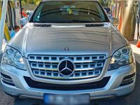 Gebraucht Mercedes ML350 231 PS (169 kW) 2011 Silber SUV