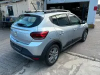 Gebraucht Dacia Sandero Stepway 90 PS (66 kW) 2021 Silber Kleinwagen