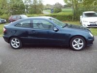 Gebraucht Mercedes C200 122 PS (89 kW) 2006 Schwarz Coupé