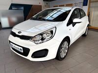 Gebraucht Kia Rio Edition 7 109 PS (80 kW) 2013 Weiß Limousine