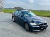 Gebraucht BMW 320 170 PS (125 kW) 2008 Blau Limousine