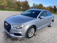 Gebraucht Audi A3 Ambiente 116 PS (85 kW) 2018 Silber Limousine