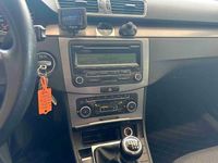 Gebraucht VW Passat Highline 160 PS (117 kW) 2011 Schwarz Limousine