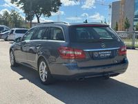 Gebraucht Mercedes E200 Avantgarde 184 PS (135 kW) 2011 Grau Kombi