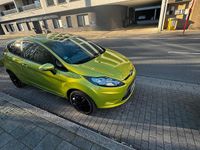 Gebraucht Ford Fiesta 82 PS (60 kW) 2011 Grün Kleinwagen