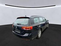 Gebraucht VW Passat Basis 150 PS (110 kW) 2022 Schwarz Kombi