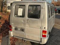 Gebraucht Renault Trafic 120 PS (88 kW) 1997 Silber Van / Kleinbus