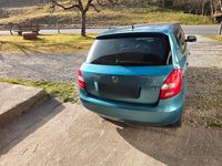 Gebraucht Skoda Fabia 60 PS (44 kW) 2012 Blau Limousine