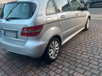 Gebraucht Mercedes B180 75 PS (55 kW) 2009 Grau Van / Kleinbus