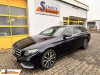 Gebraucht Mercedes E300 Avantgarde 306 PS (225 kW) 2020 Blau Limousine