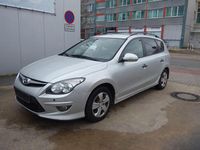 Gebraucht Hyundai i30 Classic 109 PS (80 kW) 2012 Silber Kombi
