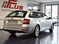 gebraucht Skoda Octavia 1.6 TDI Autom Style Navi Teilleder Temp