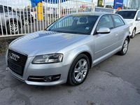 Gebraucht Audi A3 Attraction 105 PS (77 kW) 2011 Silber Kleinwagen