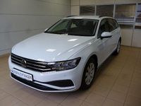 Używany VW Passat S 150 KM (110 kW) 2022 Biały Kombi