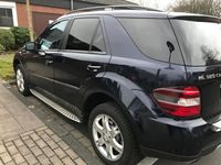 Gebraucht Mercedes ML320 305 PS (224 kW) 2007 Blau SUV