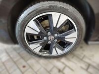 Gebraucht VW Multivan Style 150 PS (110 kW) 2024 2t deep black perleffekt Van