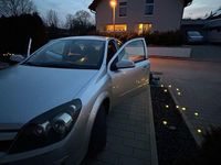 Gebraucht Opel Astra 105 PS (77 kW) 2005 Silber Limousine