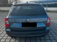 Gebraucht Skoda Superb Exclusive 140 PS (102 kW) 2015 Grau Kombi