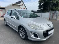 Gebraucht Peugeot 308 Active 120 PS (88 kW) 2011 Silber Limousine