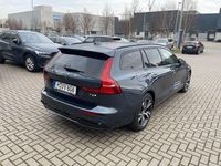 Gebraucht Volvo V60 Plus 310 PS (228 kW) 2025 Blau Kombi