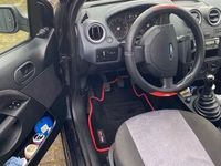 gebraucht Ford Fiesta 1.3 Liter Mit 20 Monate TÜV
