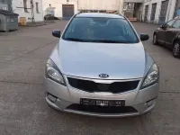 Gebraucht Kia Ceed Sportswagon Vision 90 PS (66 kW) 2012 Silber Kombi