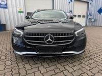 Gebraucht Mercedes E200 Avantgarde 197 PS (144 kW) 2022 Schwarz Limousine